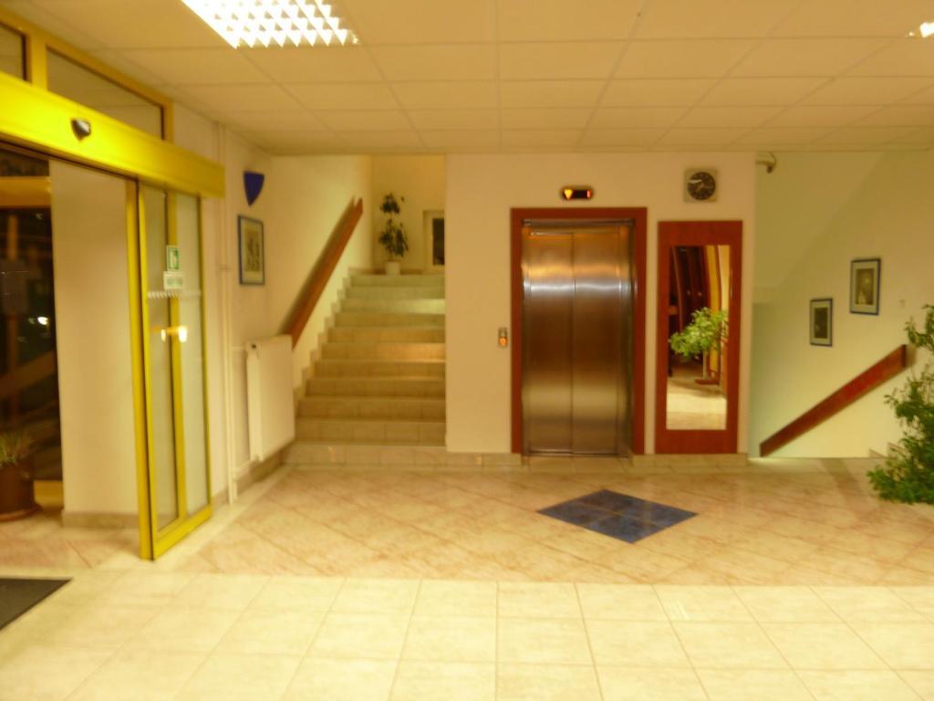 Hotel Jurki Dom Bratislava Bagian luar foto